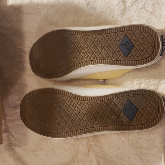 Sperry Slides Size 10 Worn Once - Picture 3 of 4